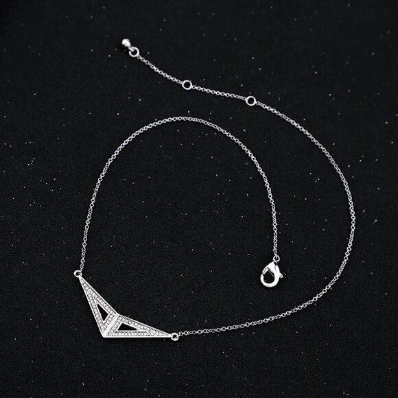 Clear Crystal Minimalist Vintage Silver Pendant Necklace - Picture 7 of 7